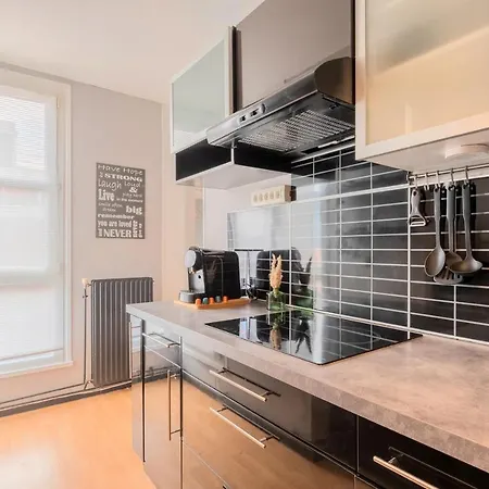 Grand T2 A 8mn De Lille Et Stadium Terrasse Et Parking Prive Apartmán *