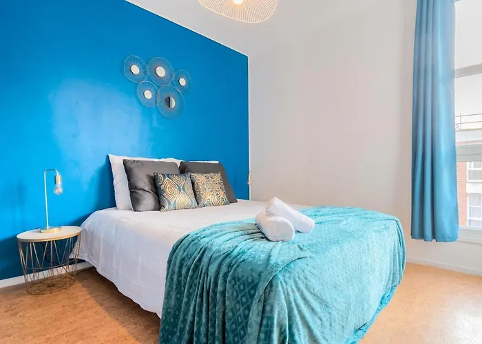 Appartement Grand T2 à 8mn De Lille Et Stadium Terrasse Et Parking Privé