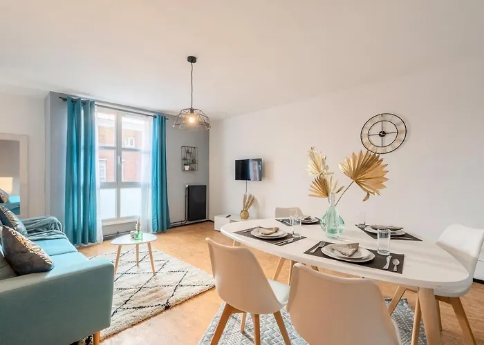 Grand T2 à 8mn De Lille Et Stadium Terrasse Et Parking Privé