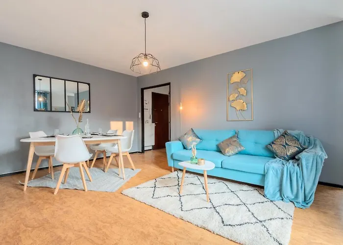 Grand T2 à 8mn De Lille Et Stadium Terrasse Et Parking Privé